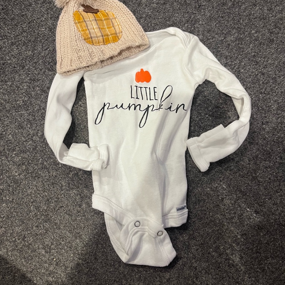 White 'Little Pumpkin' Baby Onesie with Hat